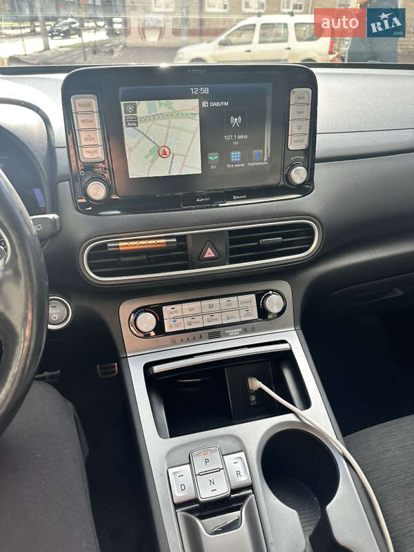 Внедорожник / Кроссовер Hyundai Kona 2018 в Хмельницком