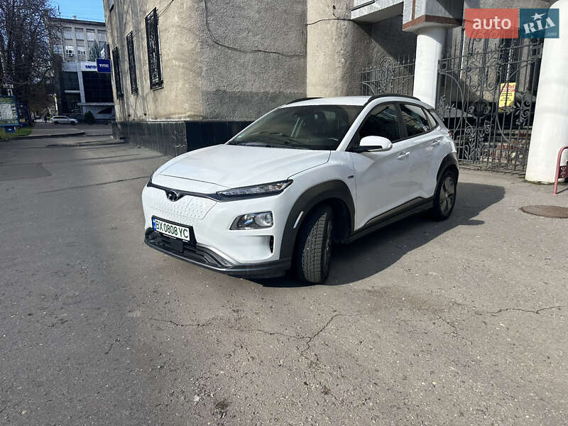 Внедорожник / Кроссовер Hyundai Kona 2018 в Хмельницком