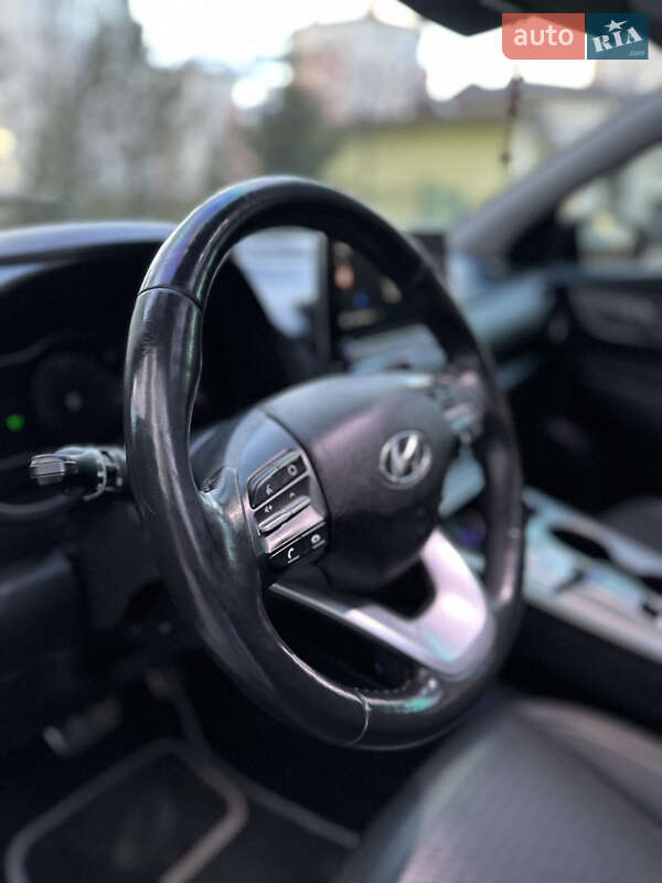 Позашляховик / Кросовер Hyundai Kona 2020 в Івано-Франківську