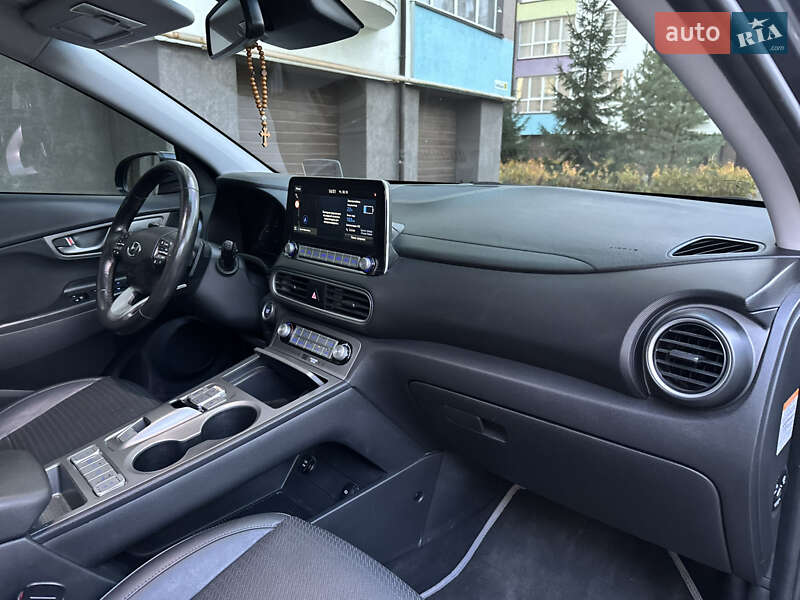 Позашляховик / Кросовер Hyundai Kona 2020 в Івано-Франківську