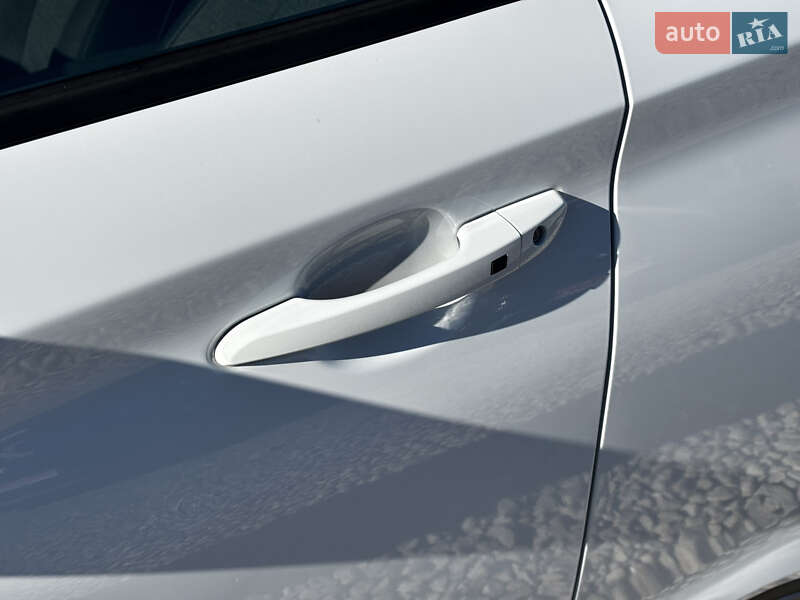 Внедорожник / Кроссовер Hyundai Kona 2021 в Львове