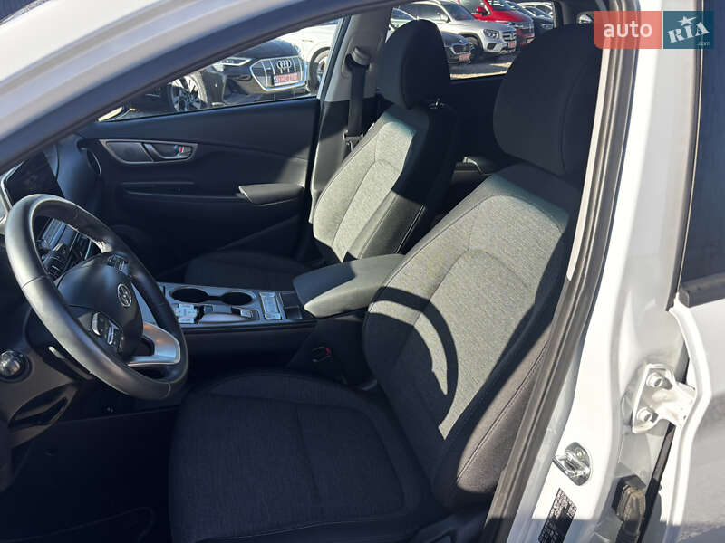 Внедорожник / Кроссовер Hyundai Kona 2021 в Львове