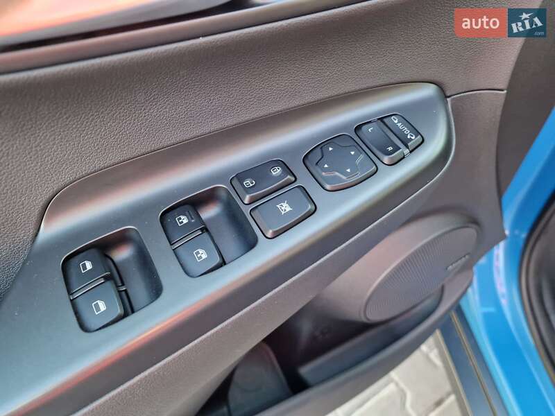 Внедорожник / Кроссовер Hyundai Kona 2021 в Виннице