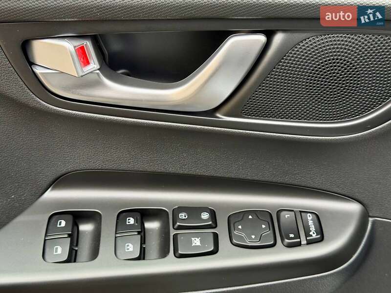 Внедорожник / Кроссовер Hyundai Kona 2022 в Самборе