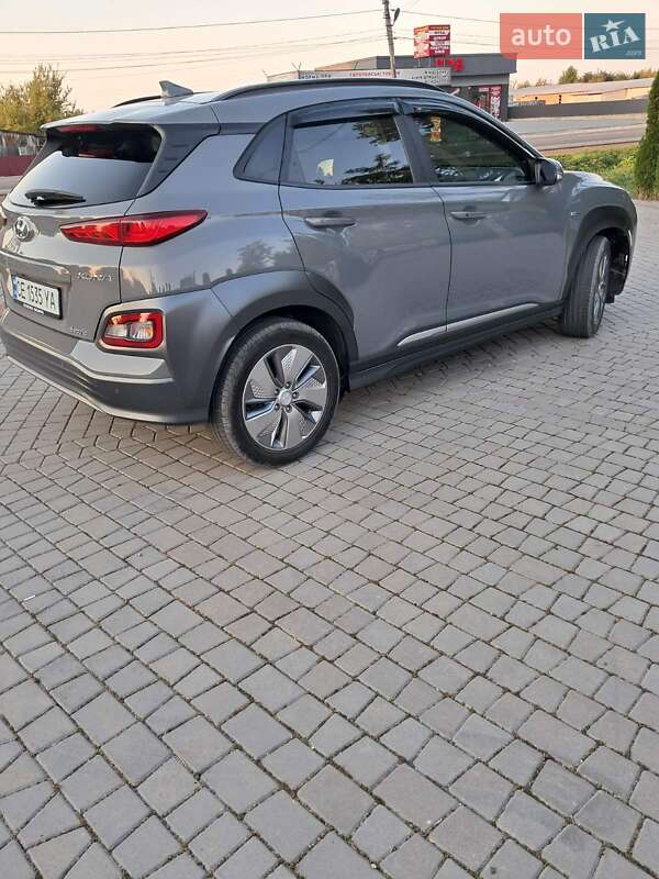 Внедорожник / Кроссовер Hyundai Kona 2020 в Черновцах
