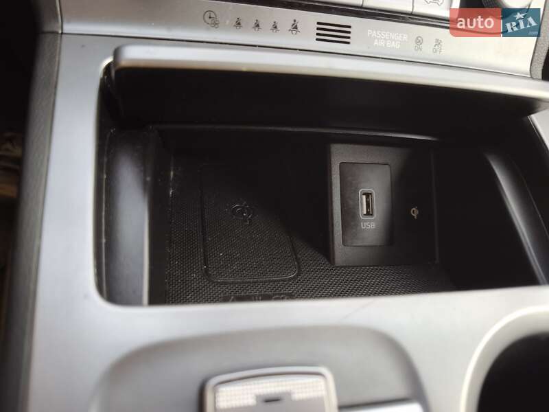 Внедорожник / Кроссовер Hyundai Kona 2020 в Киеве