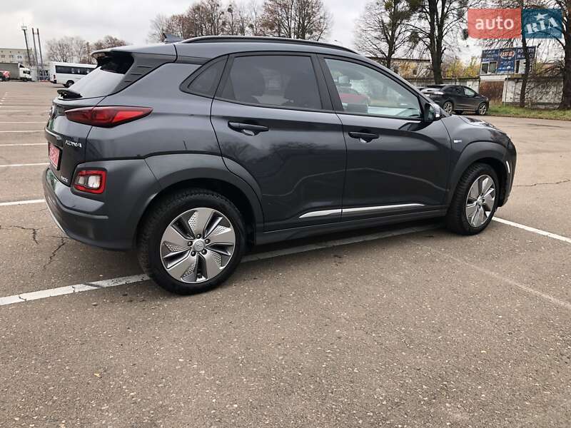 Внедорожник / Кроссовер Hyundai Kona 2020 в Ровно