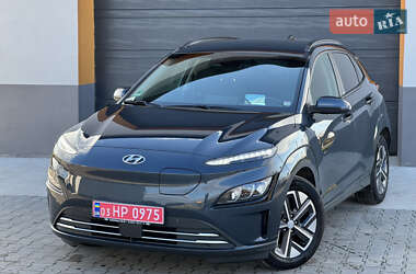 Внедорожник / Кроссовер Hyundai Kona 2022 в Ровно