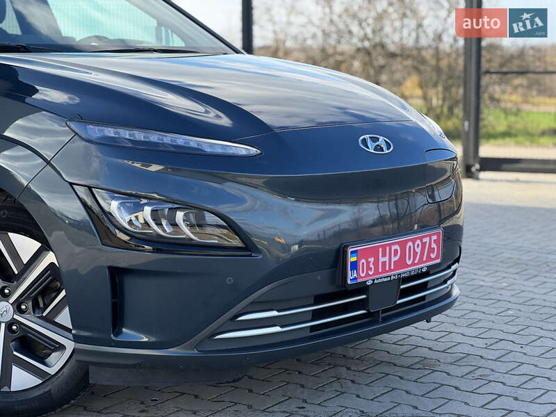 Внедорожник / Кроссовер Hyundai Kona 2022 в Ровно