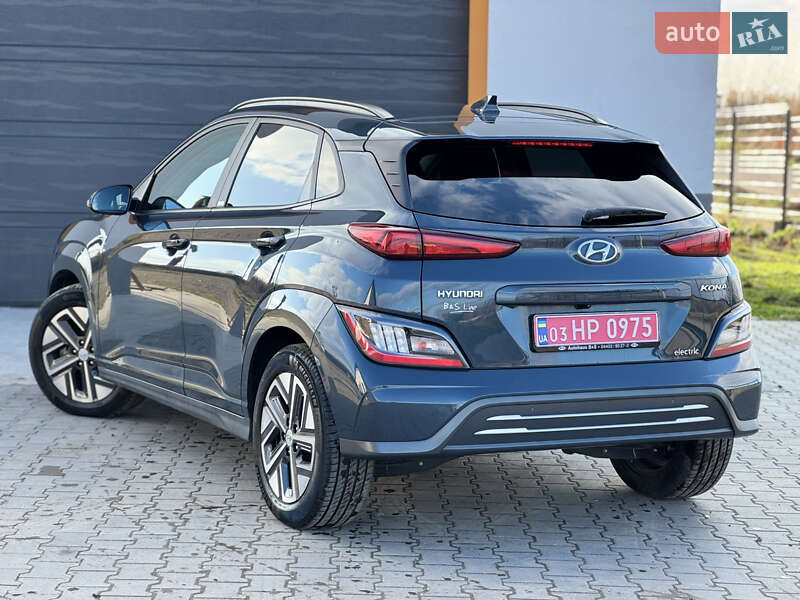 Внедорожник / Кроссовер Hyundai Kona 2022 в Ровно
