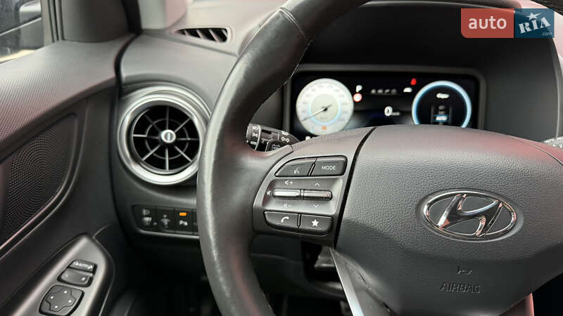 Внедорожник / Кроссовер Hyundai Kona 2021 в Киеве