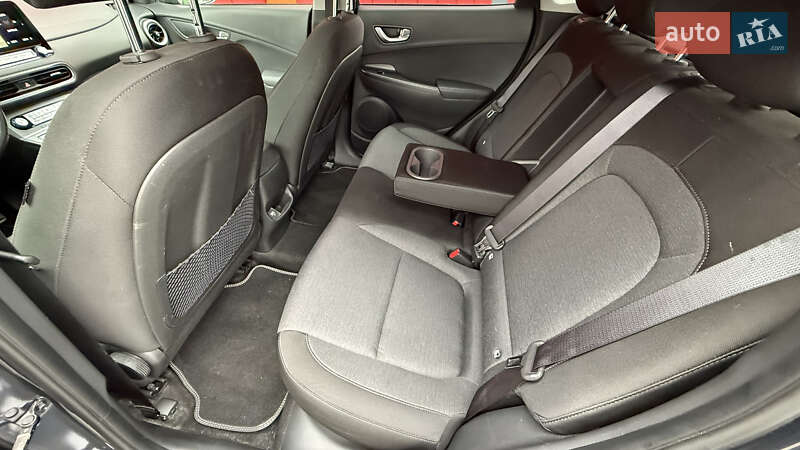 Внедорожник / Кроссовер Hyundai Kona 2021 в Киеве