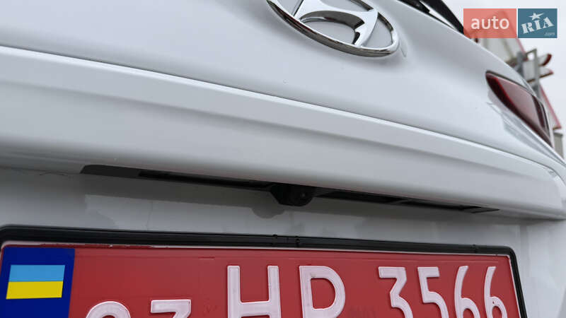 Внедорожник / Кроссовер Hyundai Kona 2020 в Киеве