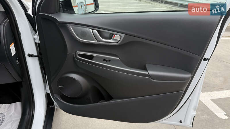 Внедорожник / Кроссовер Hyundai Kona 2020 в Киеве