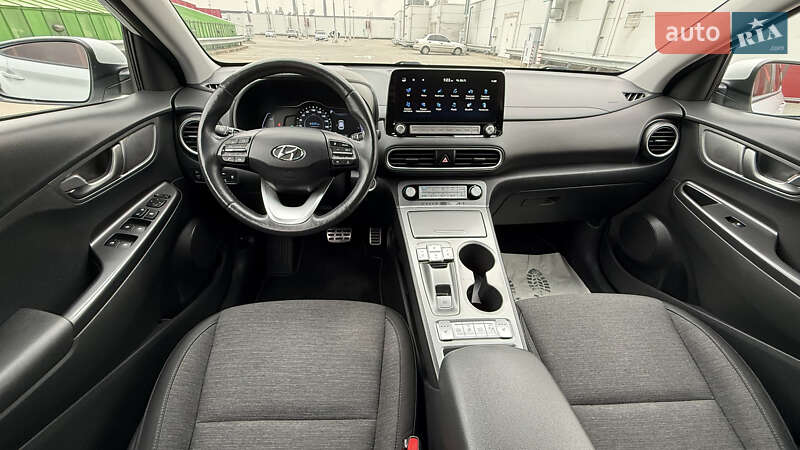 Внедорожник / Кроссовер Hyundai Kona 2020 в Киеве