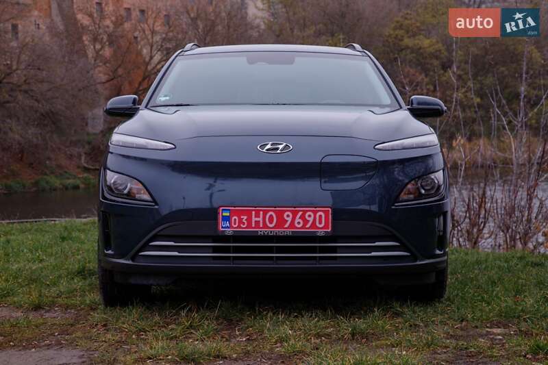 Внедорожник / Кроссовер Hyundai Kona 2023 в Бердичеве