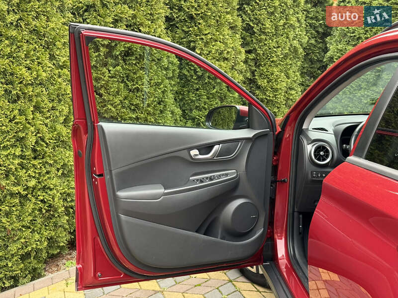 Внедорожник / Кроссовер Hyundai Kona 2021 в Самборе