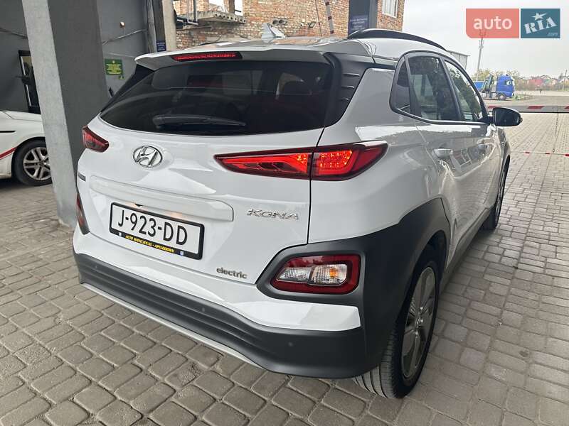Позашляховик / Кросовер Hyundai Kona 2020 в Луцьку