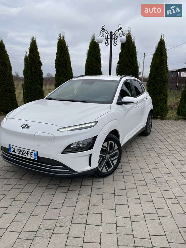 Внедорожник / Кроссовер Hyundai Kona 2022 в Львове