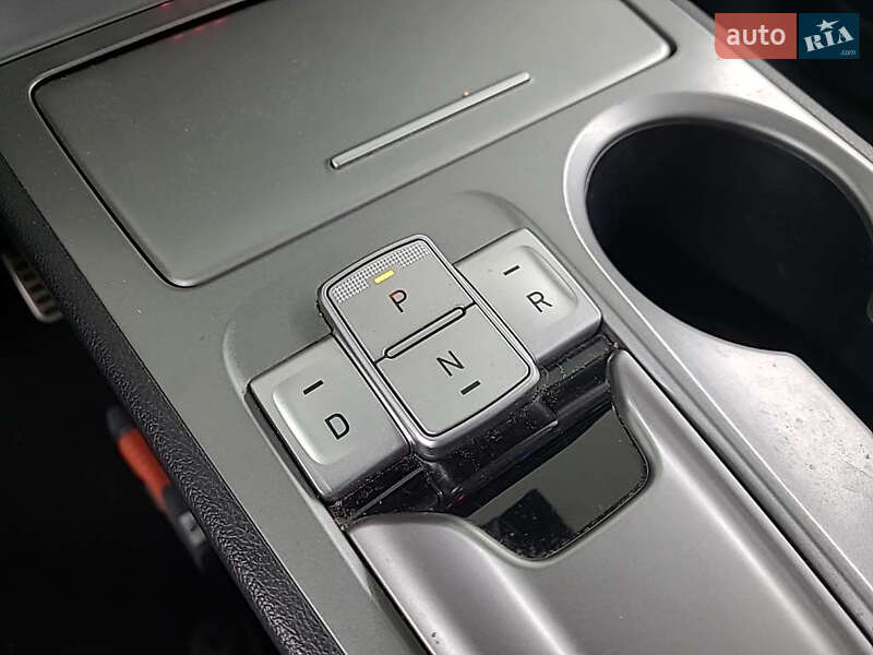 Внедорожник / Кроссовер Hyundai Kona 2020 в Хмельницком