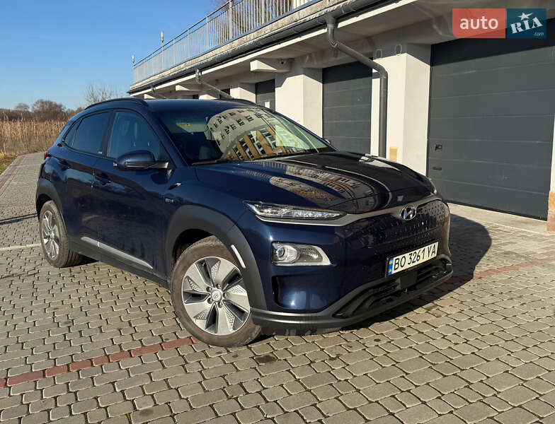 Внедорожник / Кроссовер Hyundai Kona 2020 в Тернополе