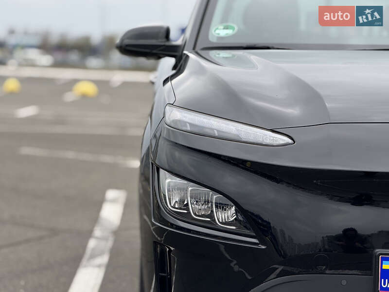 Внедорожник / Кроссовер Hyundai Kona 2022 в Киеве