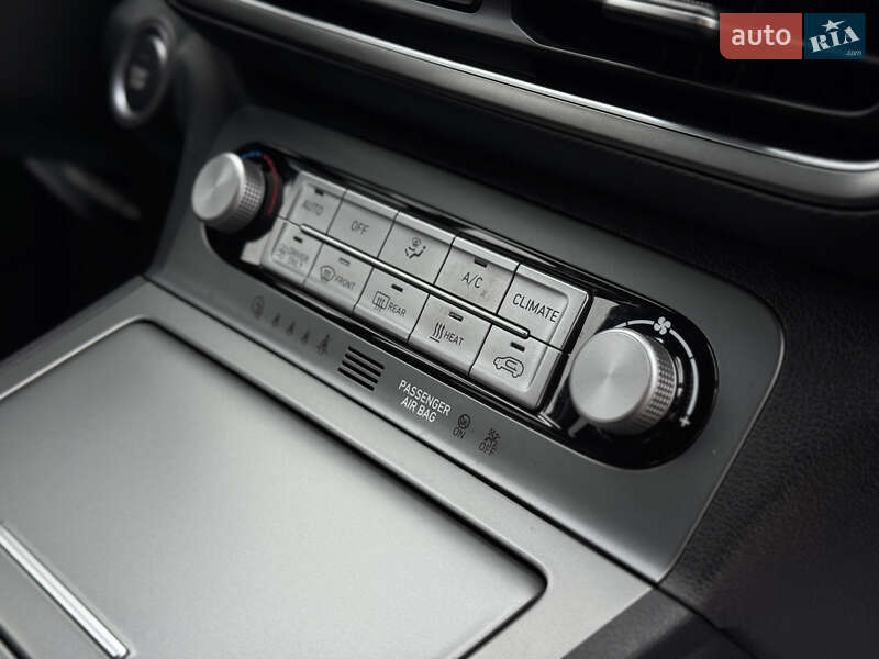 Внедорожник / Кроссовер Hyundai Kona 2022 в Киеве