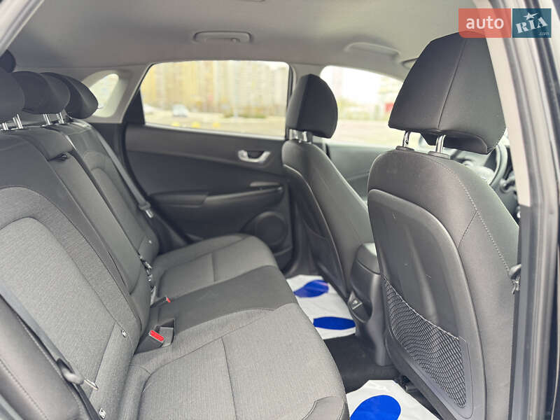 Внедорожник / Кроссовер Hyundai Kona 2022 в Киеве