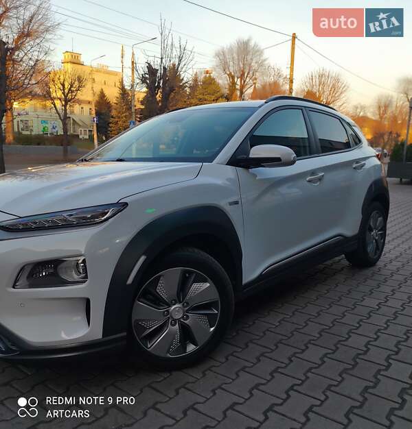 Внедорожник / Кроссовер Hyundai Kona 2019 в Каменском