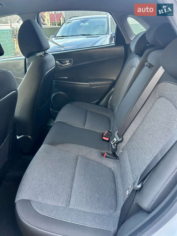 Внедорожник / Кроссовер Hyundai Kona 2020 в Хмельницком