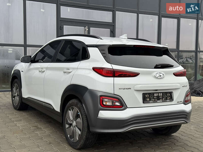 Внедорожник / Кроссовер Hyundai Kona 2018 в Тернополе