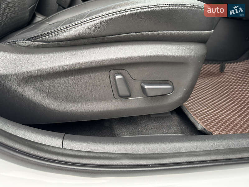 Внедорожник / Кроссовер Hyundai Kona 2018 в Тернополе