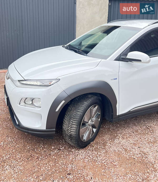 Внедорожник / Кроссовер Hyundai Kona 2020 в Житомире