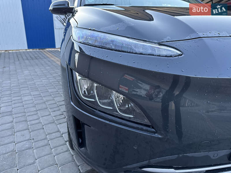 Внедорожник / Кроссовер Hyundai Kona 2023 в Хмельницком