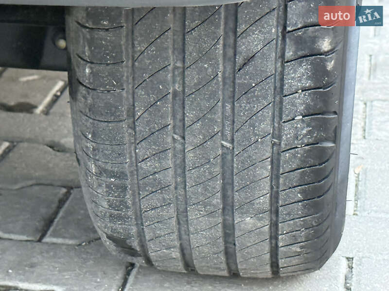 Внедорожник / Кроссовер Hyundai Kona 2023 в Тернополе