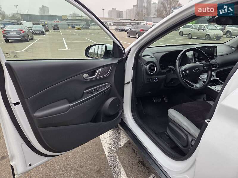 Внедорожник / Кроссовер Hyundai Kona 2018 в Киеве фото 19 Внедорожник / Кроссовер Hyundai Kona 2018 в Киеве