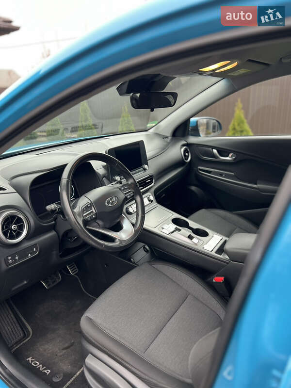 Внедорожник / Кроссовер Hyundai Kona 2022 в Хмельницком