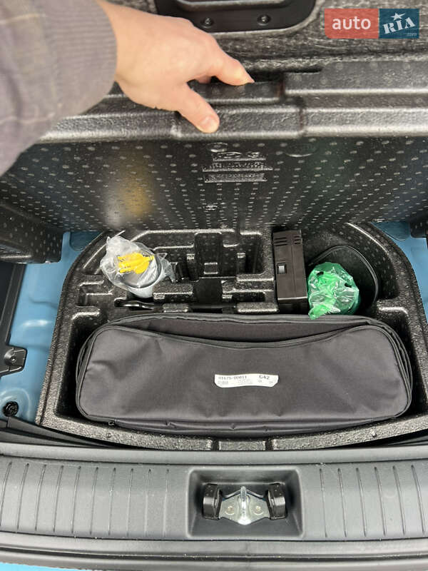 Внедорожник / Кроссовер Hyundai Kona 2022 в Хмельницком