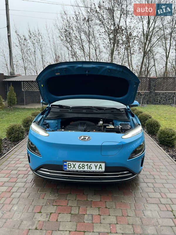 Внедорожник / Кроссовер Hyundai Kona 2022 в Хмельницком