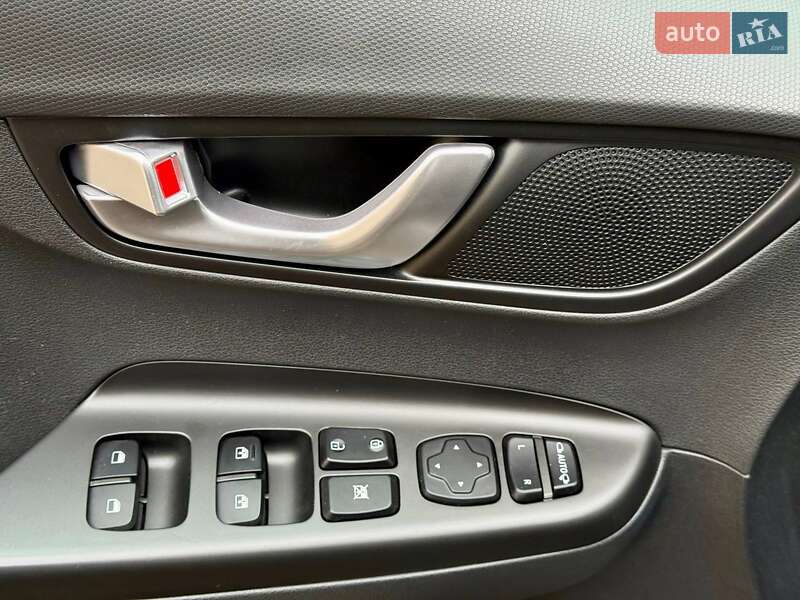 Позашляховик / Кросовер Hyundai Kona 2021 в Самборі