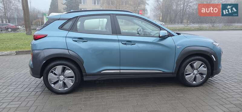 Внедорожник / Кроссовер Hyundai Kona 2020 в Тернополе