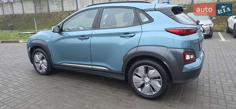Внедорожник / Кроссовер Hyundai Kona 2020 в Тернополе