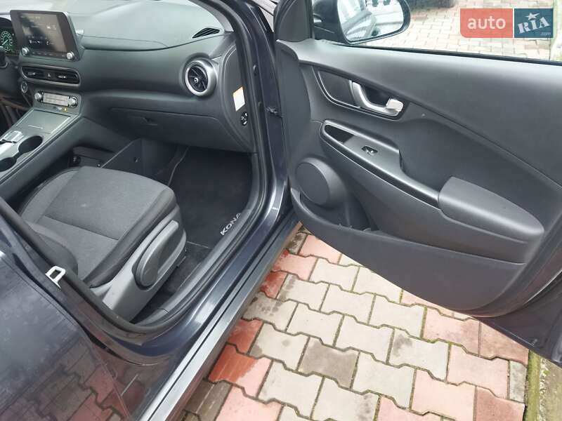 Внедорожник / Кроссовер Hyundai Kona 2021 в Звягеле