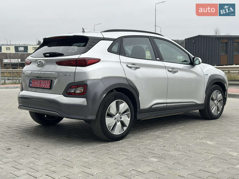 Позашляховик / Кросовер Hyundai Kona 2020 в Тернополі