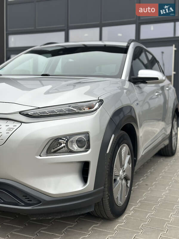 Позашляховик / Кросовер Hyundai Kona 2020 в Тернополі