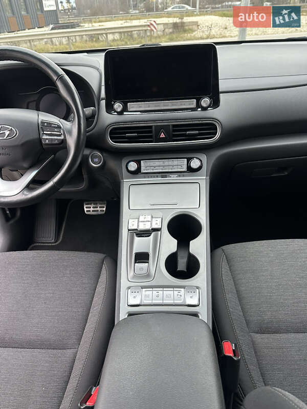 Позашляховик / Кросовер Hyundai Kona 2020 в Тернополі