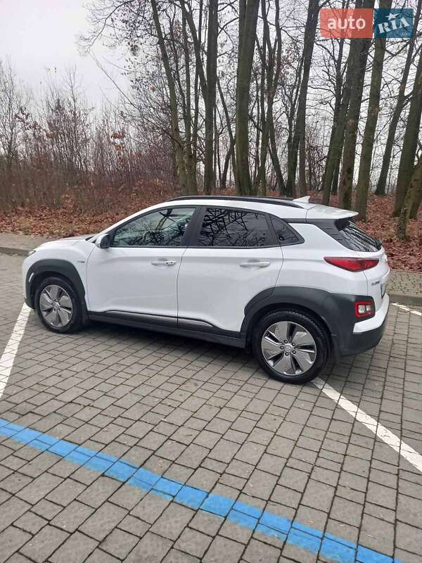 Внедорожник / Кроссовер Hyundai Kona 2020 в Львове фото 43 Внедорожник / Кроссовер Hyundai Kona 2020 в Львове