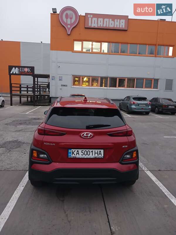 Внедорожник / Кроссовер Hyundai Kona 2021 в Киеве