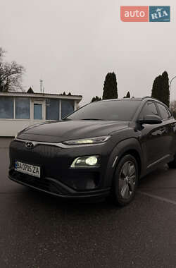 Внедорожник / Кроссовер Hyundai Kona 2020 в Александрие