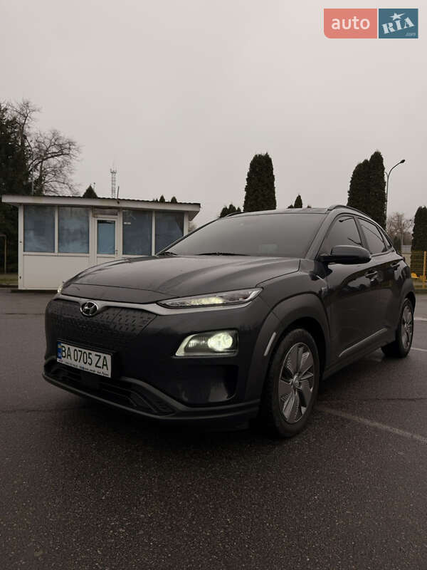 Внедорожник / Кроссовер Hyundai Kona 2020 в Александрие